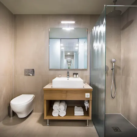 מלון Vinotel Gospoja