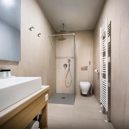 Hotell Vinotel Gospoja 4*